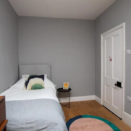 2 Bed Apartment In Sydenham, London Exterior photo