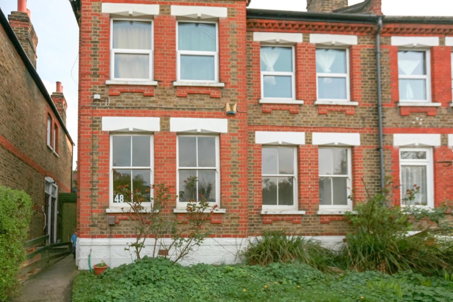 2 Bed In Sydenham, Apartment *