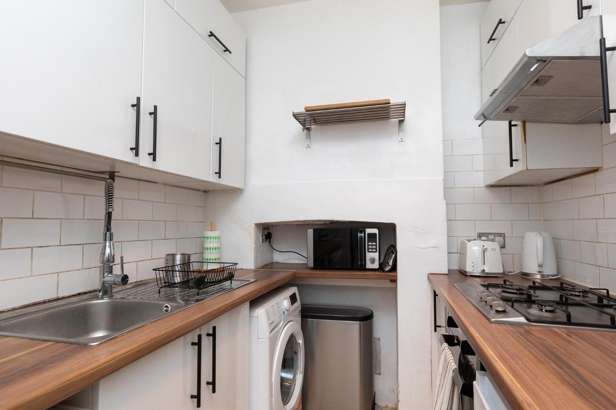 Apartment 2 Bed In Sydenham, London